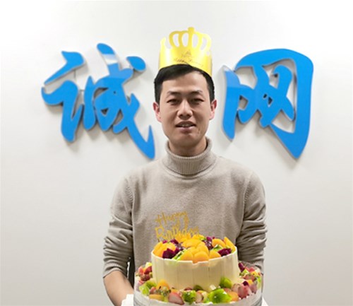 公司員工生日會(huì)，開(kāi)開(kāi)心心漲一歲