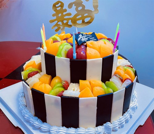 銳誠(chéng)生日會(huì)，壽星也是帥帥的銷(xiāo)冠哦~